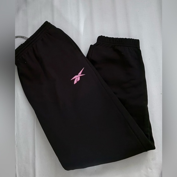 Reebok Black Jogger Pants - Picture 2 of 7
